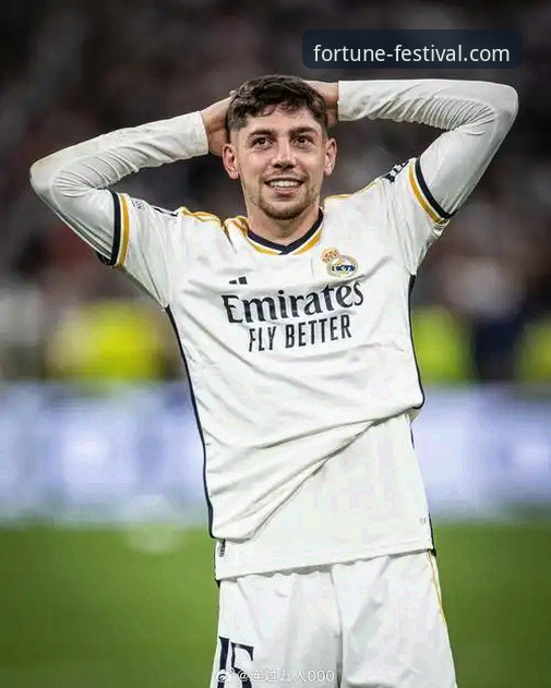 欧冠焦点战复盘：巴尔韦德帽子戏法解析与金年会体育观赛体验